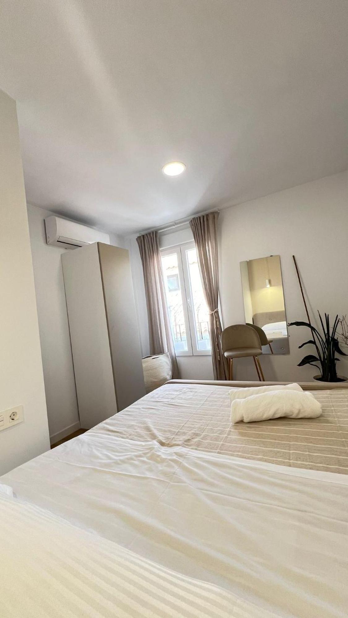Hermosos Apartamentos En Pleno Centro Granada Bagian luar foto